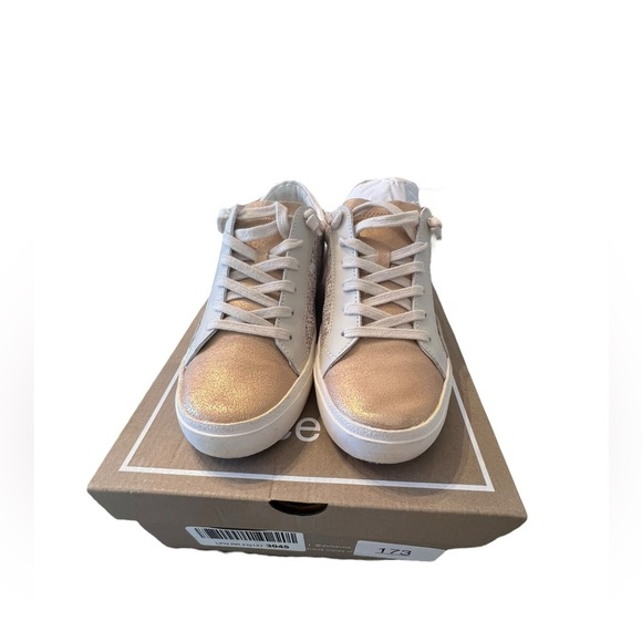 Dolce Vita Women’s Sand Embossed Leather Sneakers in size 6 - Picture 4 of 8